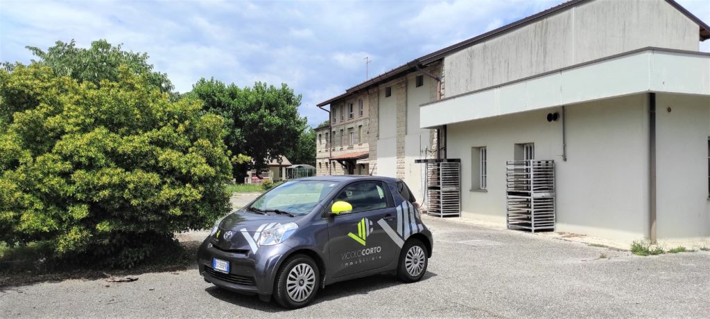 Flaibano – Casa singola con magazzino e grande giardino